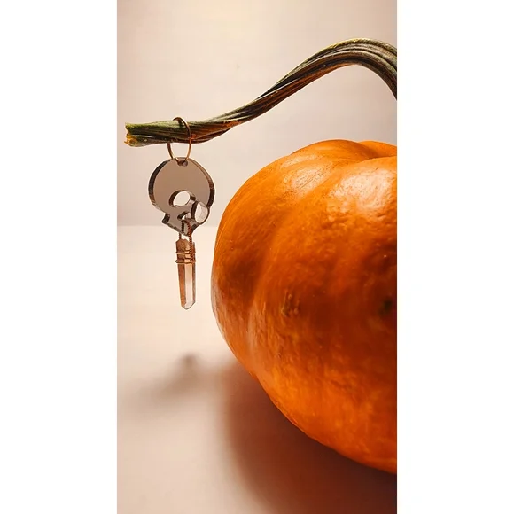 14kGold☠️Skull Earrings - Picture 3 of 10